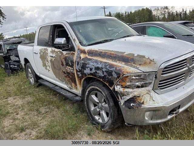 1C6RR7LT9FS665043 · 2015 RAM 1500 SLT