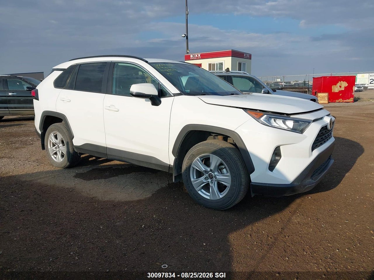 2T3R1RFV7MC208990 · 2021 TOYOTA RAV4 XLE/XLE PREMIUM
