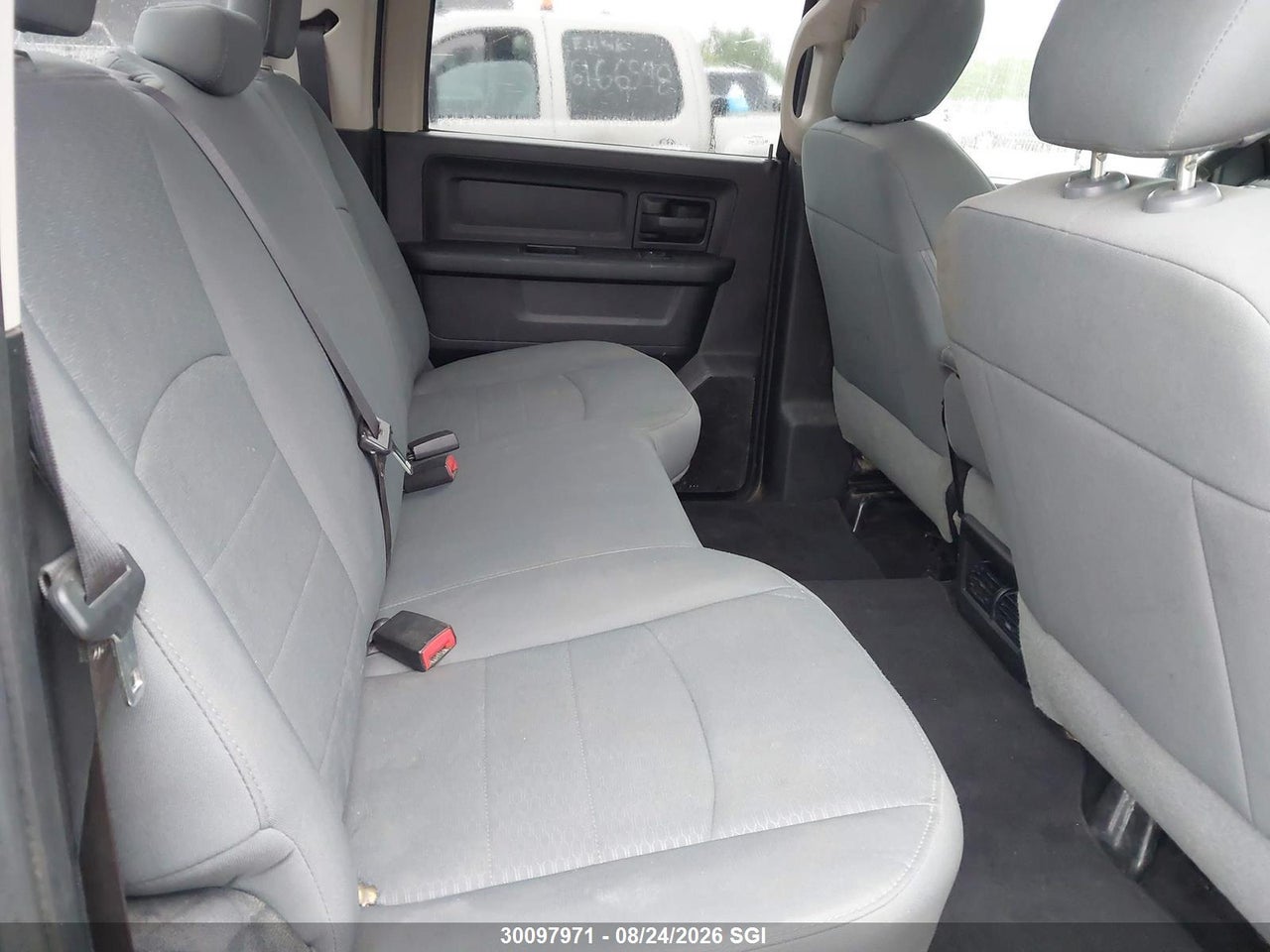 3C6RR7KT6FG540574 · 2015 RAM 1500 ST · 8/16