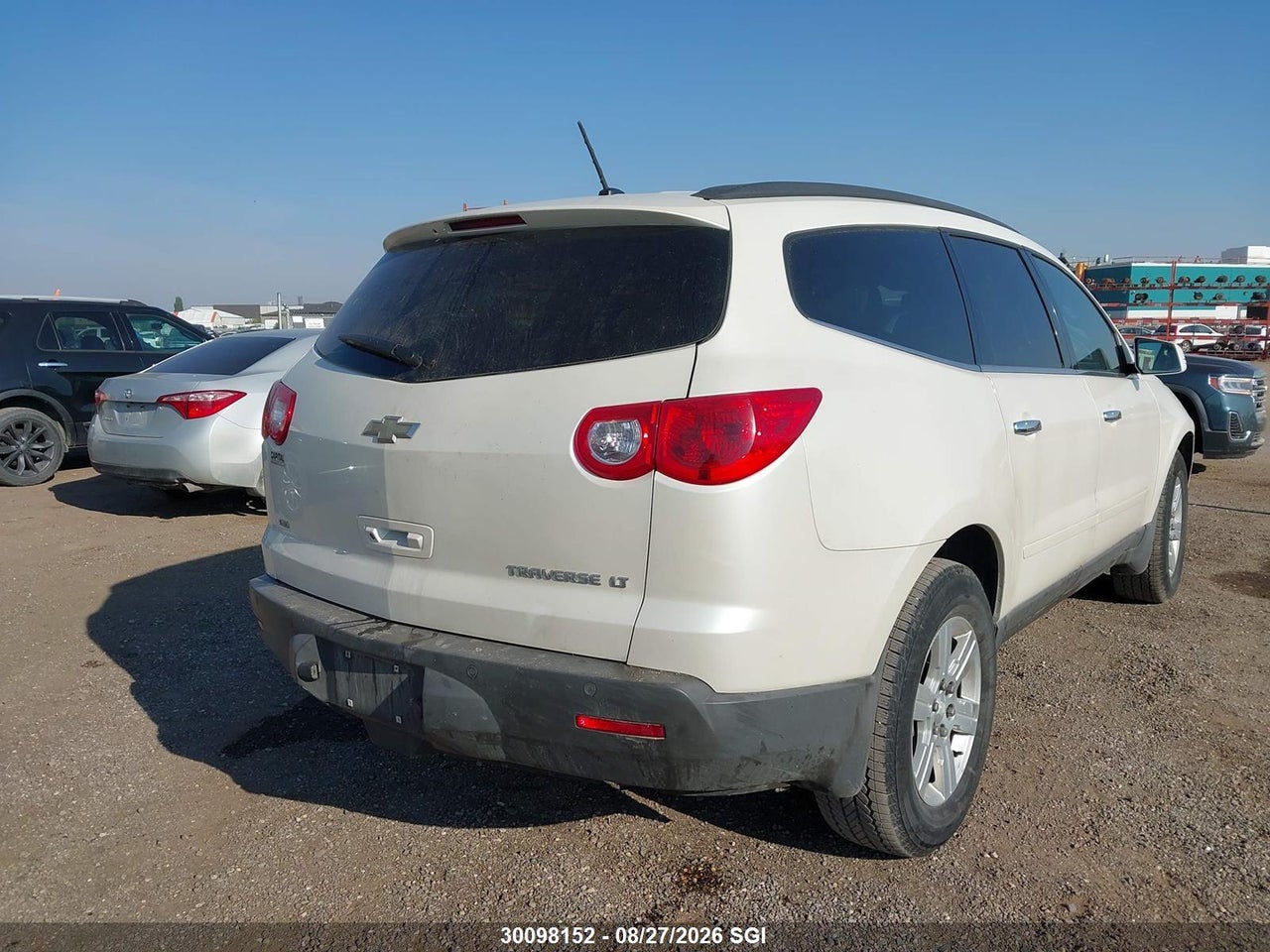 1GNKVJED2CJ120951 · 2012 CHEVROLET TRAVERSE LT · 4/14