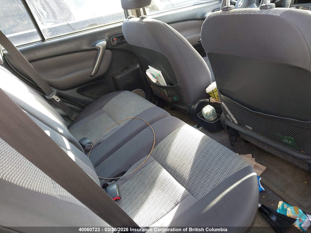JTEHD20V040029126 · 2004 TOYOTA RAV4 · 8/21
