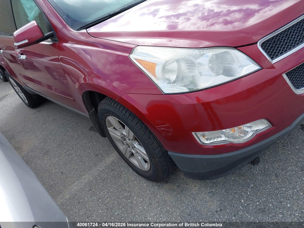 1GNLVFED0AJ258602 · 2010 CHEVROLET TRAVERSE LT