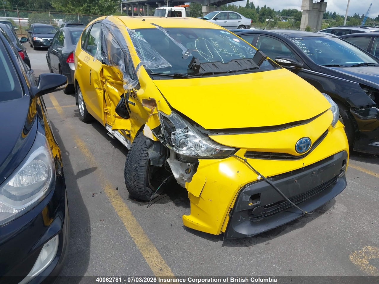 JTDZN3EU4JJ075575 · 2018 TOYOTA PRIUS V
