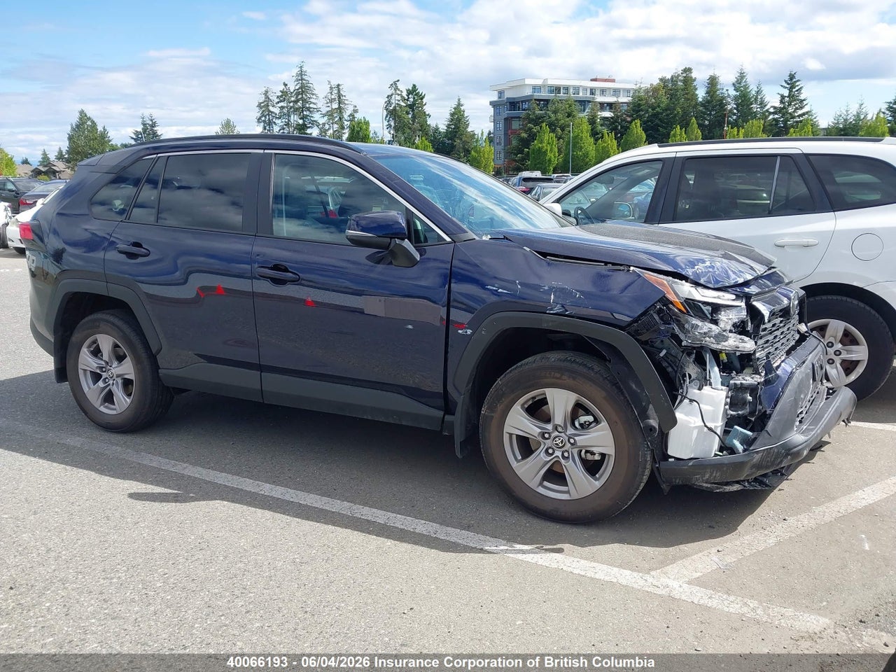 2T3R1RFV1SW538720 · 2025 TOYOTA RAV4 XLE/XLE PREMIUM