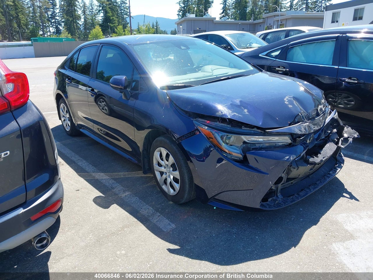 5YFBPMBE9NP****** · 2022 TOYOTA COROLLA LE/XLE