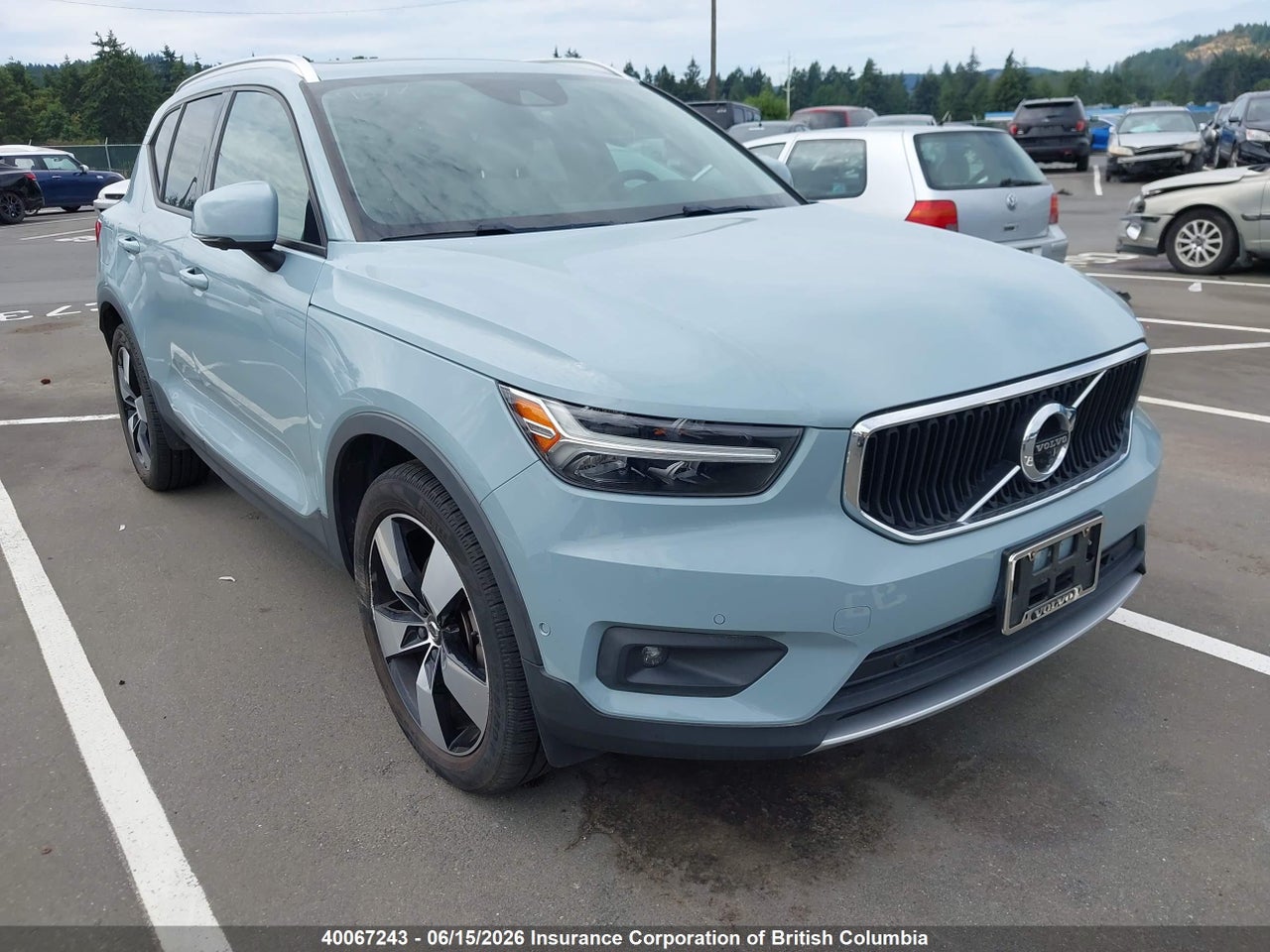 YV4162UK7K2120232 · 2019 VOLVO XC40 T5 MOMENTUM