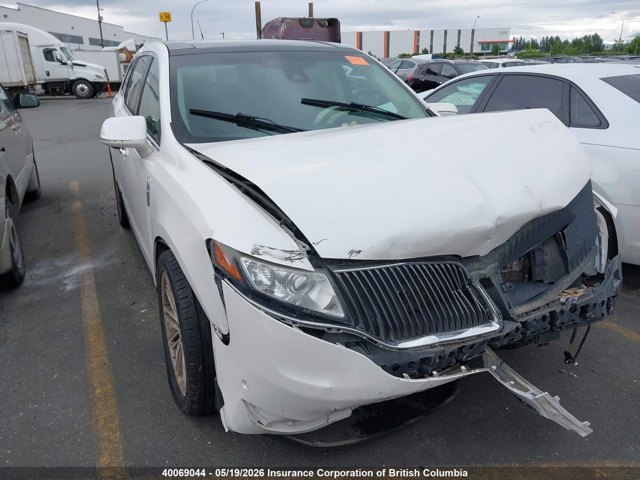 2LMHJ5AT2EBL50127 · 2014 LINCOLN MKT