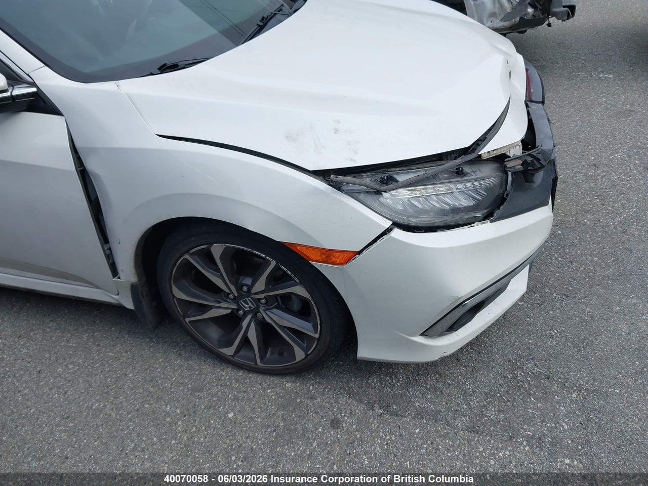 2HGFC1F96KH106823 · 2019 HONDA Civic touring