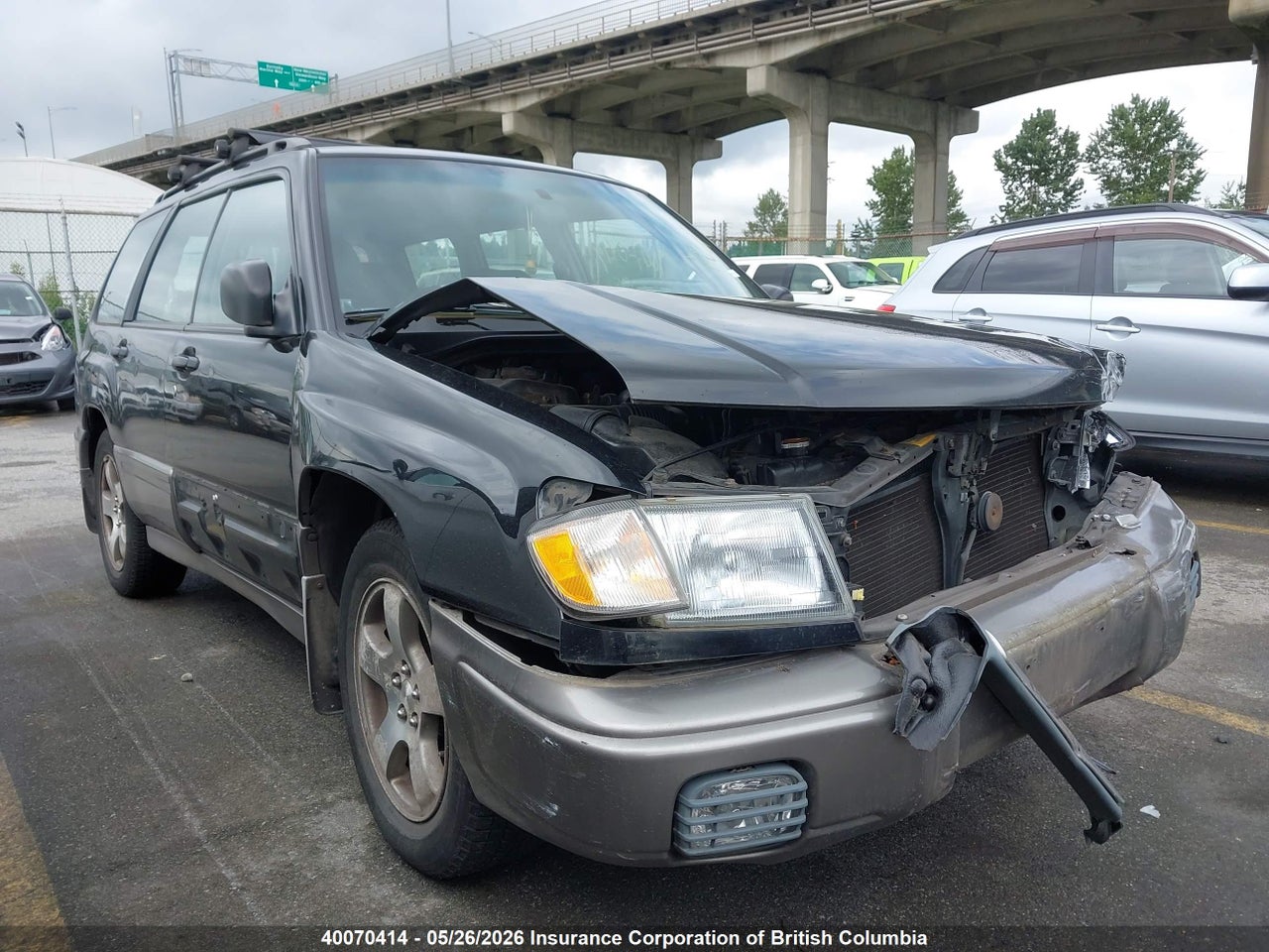 JF1SF6552YG705244 · 2000 SUBARU FORESTER S