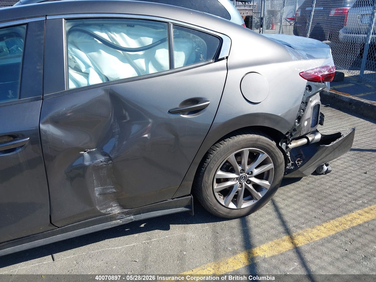 JM1BPBCM0K1121087 · 2019 MAZDA 3 PREFERRED PLUS · 6/24