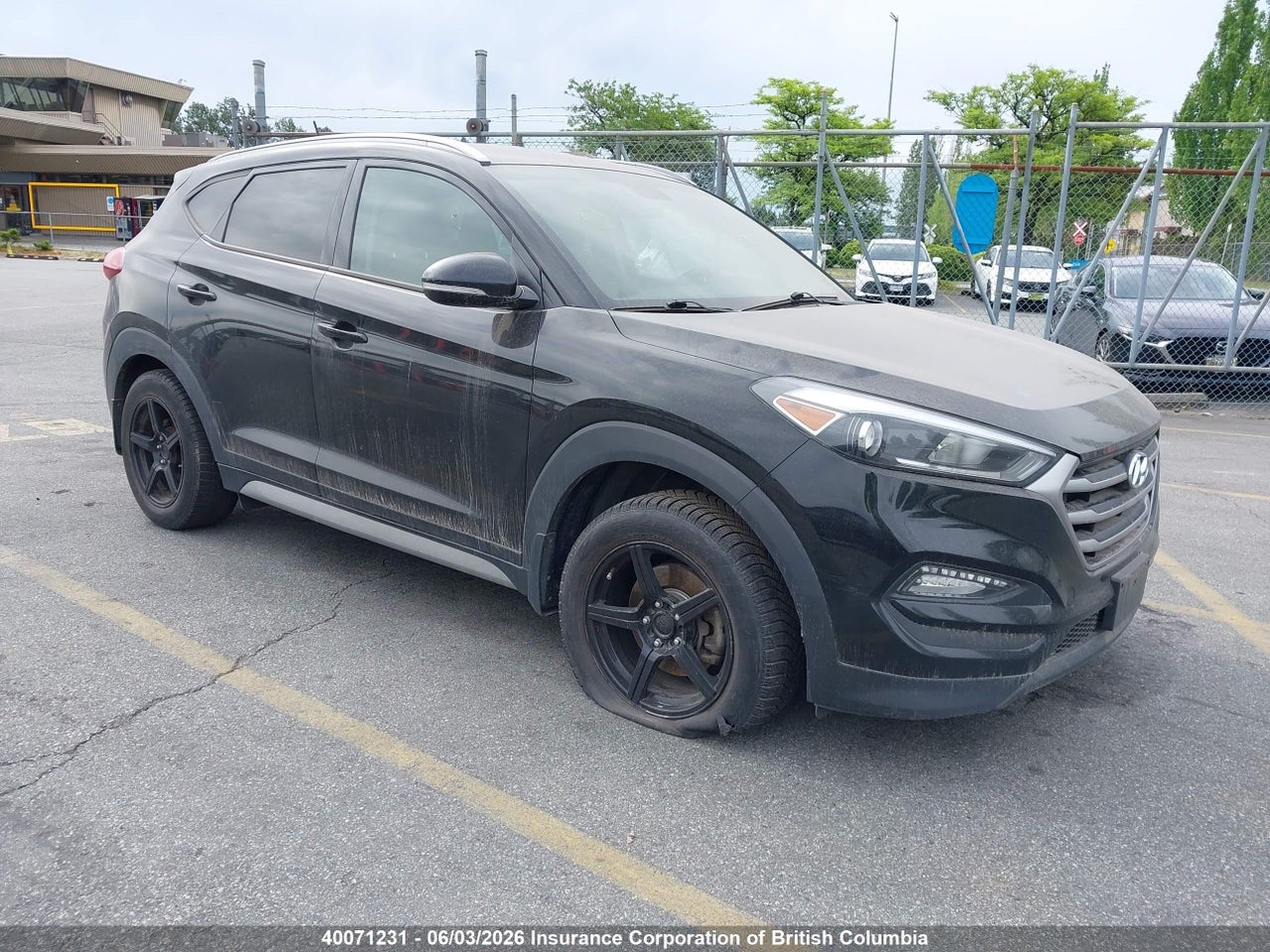 KM8J33A40HU****** · 2017 HYUNDAI TUCSON PREMIUM