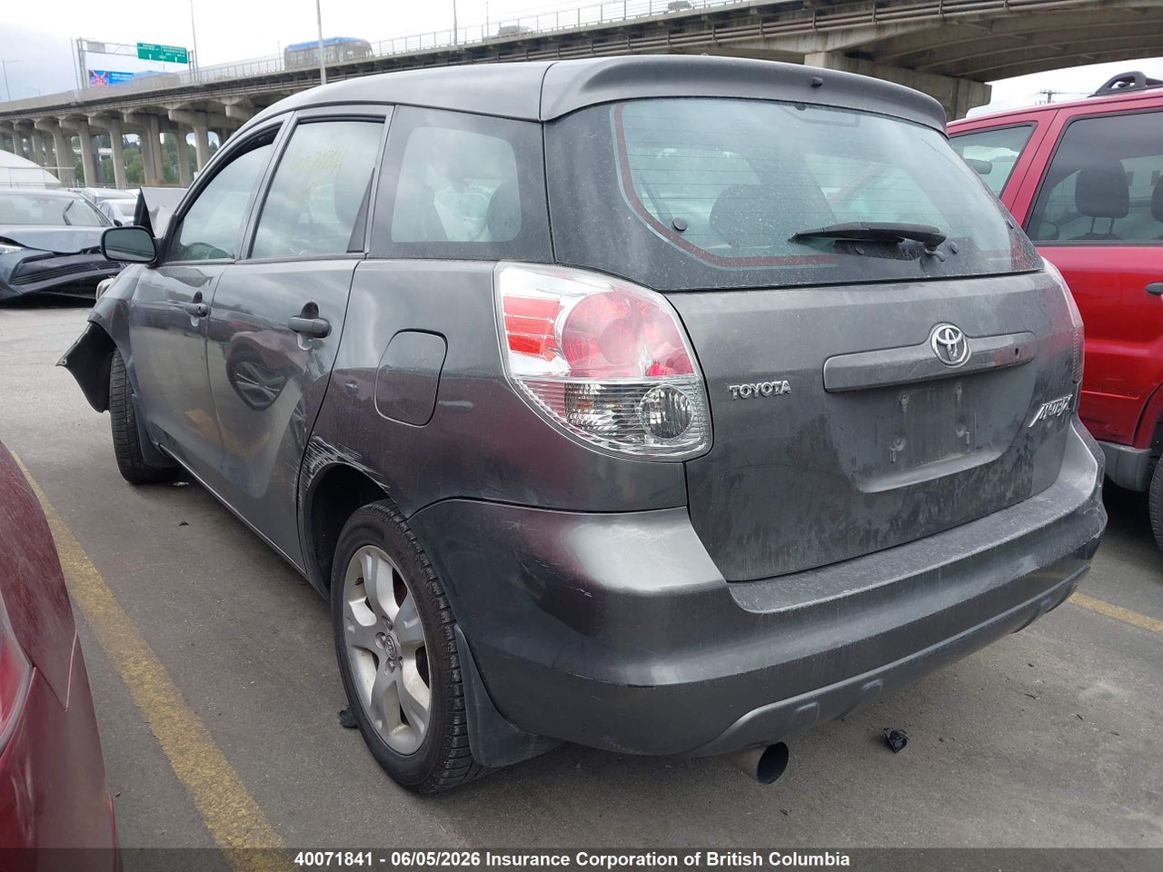 2T1KR32E55C908367 · 2005 TOYOTA COROLLA MATRIX XR · 3/24