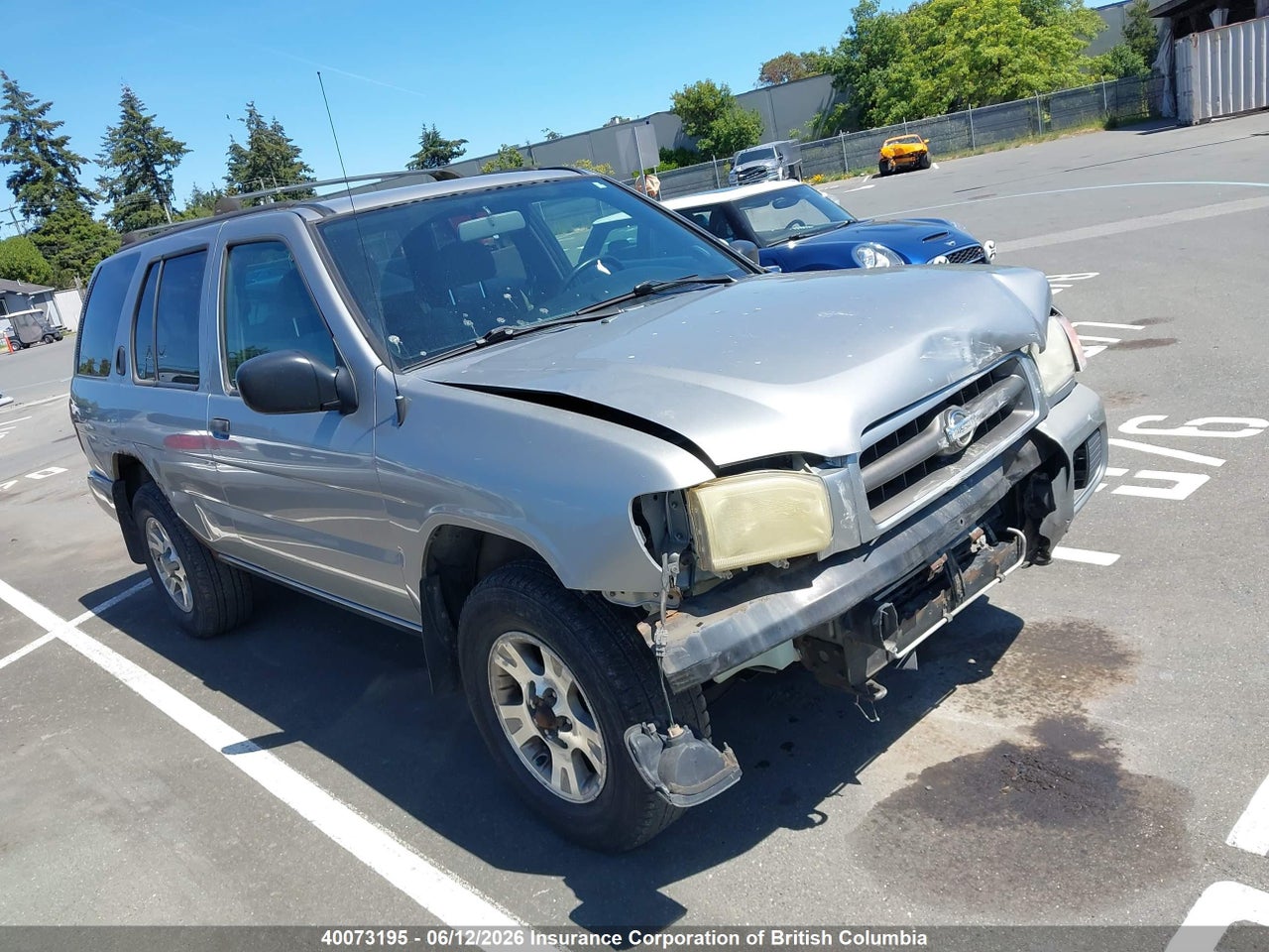 JN8DR07Y51W510141 · 2001 NISSAN PATHFINDER LE/SE/XE