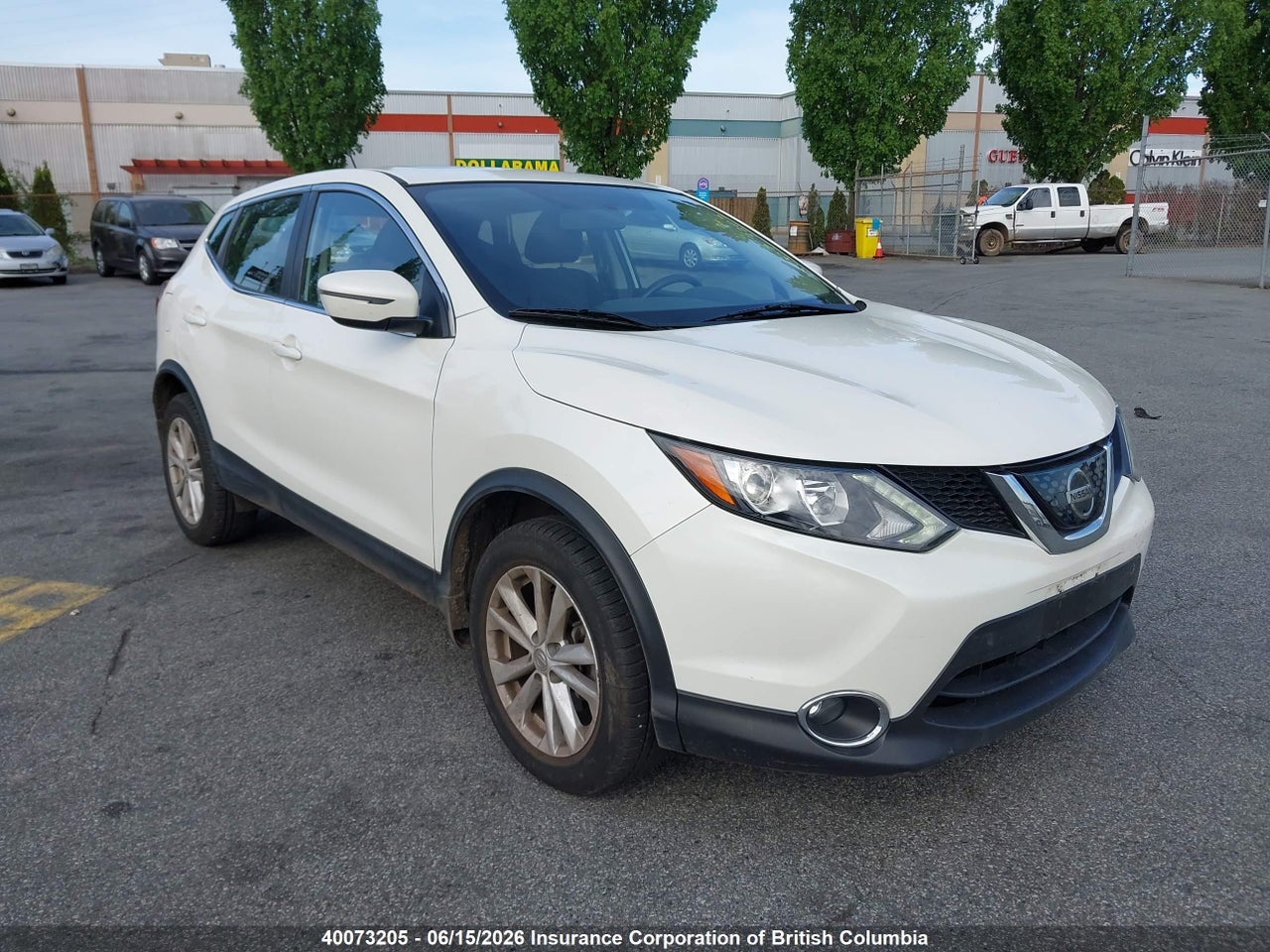 JN1BJ1CR4JW281825 · 2018 NISSAN ROGUE SPORT S/SV/SL