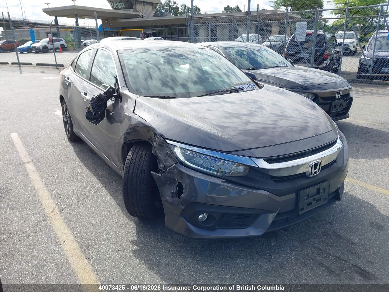 2HGFC1F92HH106004 · 2017 HONDA Civic touring
