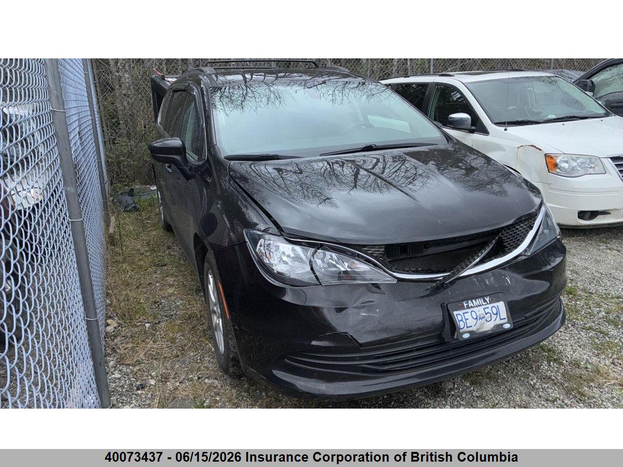2C4RC1CG3HR727082 · 2017 CHRYSLER PACIFICA LX