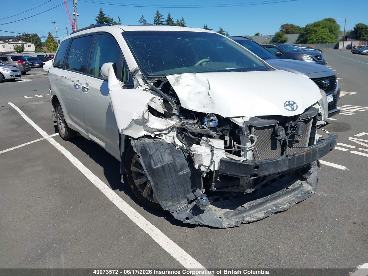 5TDDK3DC0ES083340 · 2014 TOYOTA SIENNA XLE/LIMITED