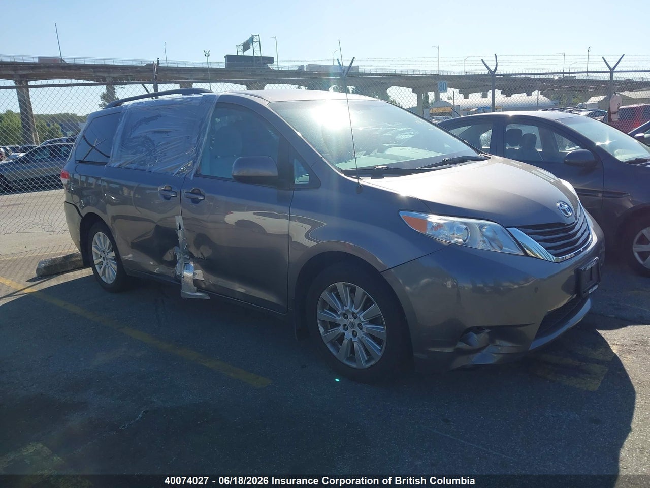 5TDJK3DC4DS058393 · 2013 TOYOTA SIENNA LE