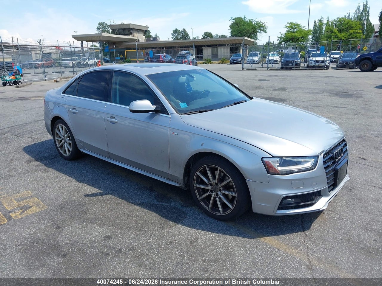 WAUFFCFL9GN015277 · 2016 AUDI A4