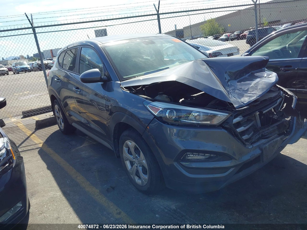 KM8J23A40JU601576 · 2018 HYUNDAI TUCSON SE