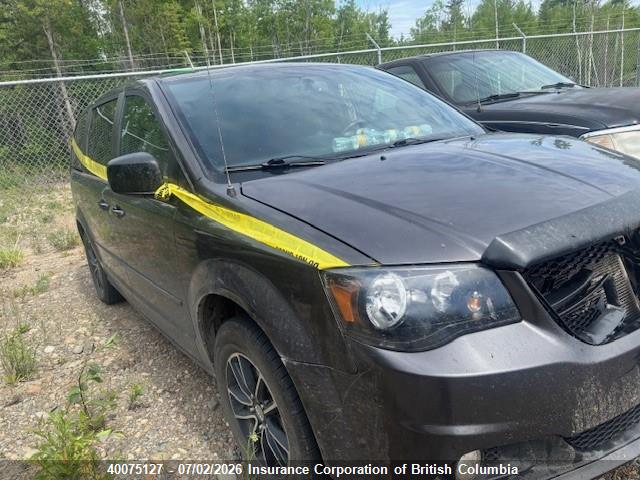 2C4RDGBG2FR733924 · 2015 DODGE GRAND CARAVAN SE