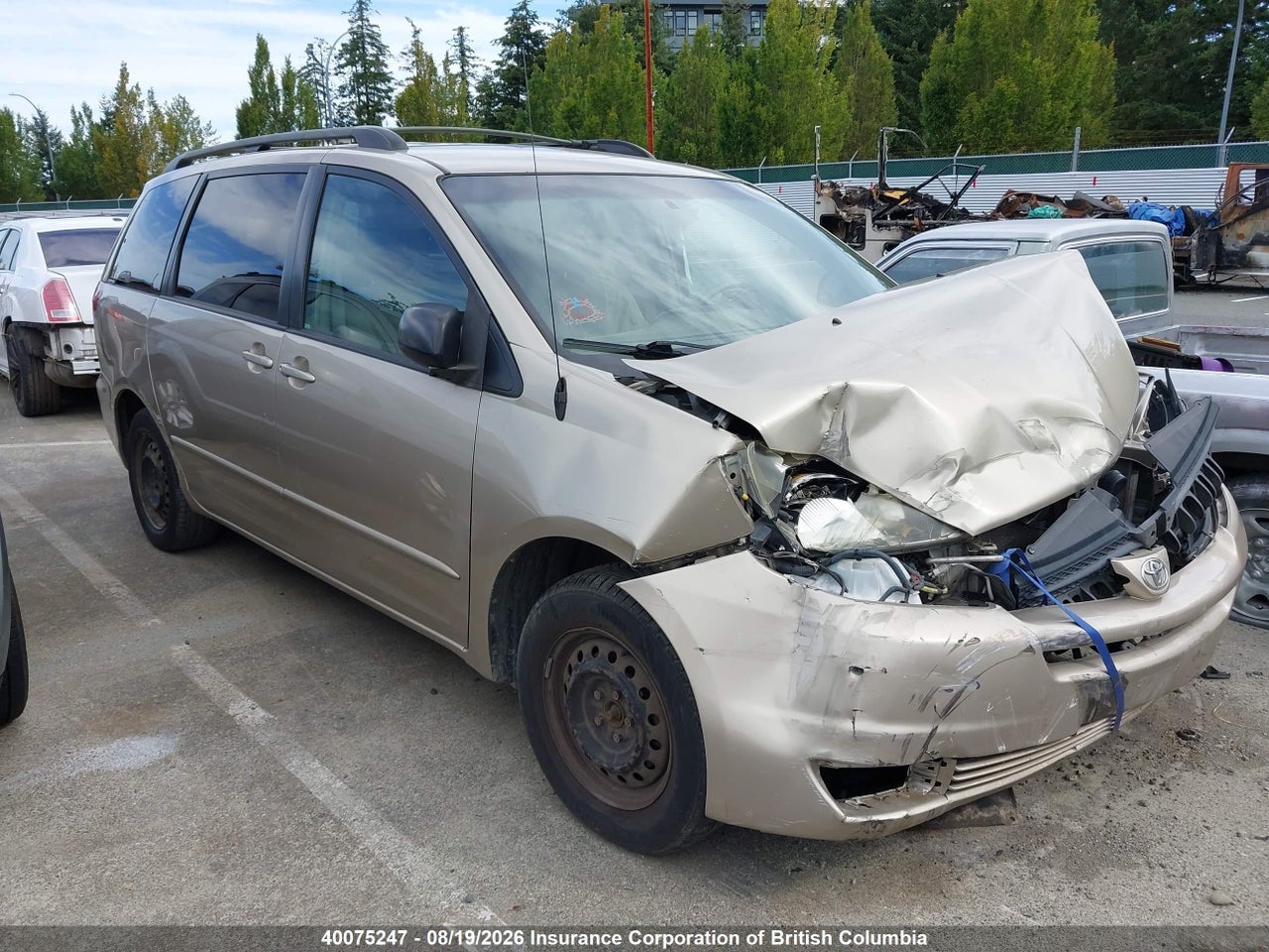 5TDZA23C25S281776 · 2005 TOYOTA SIENNA CE/LE