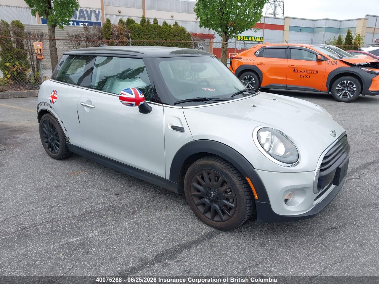WMWXP5C58J2H28928 · 2018 MINI COOPER