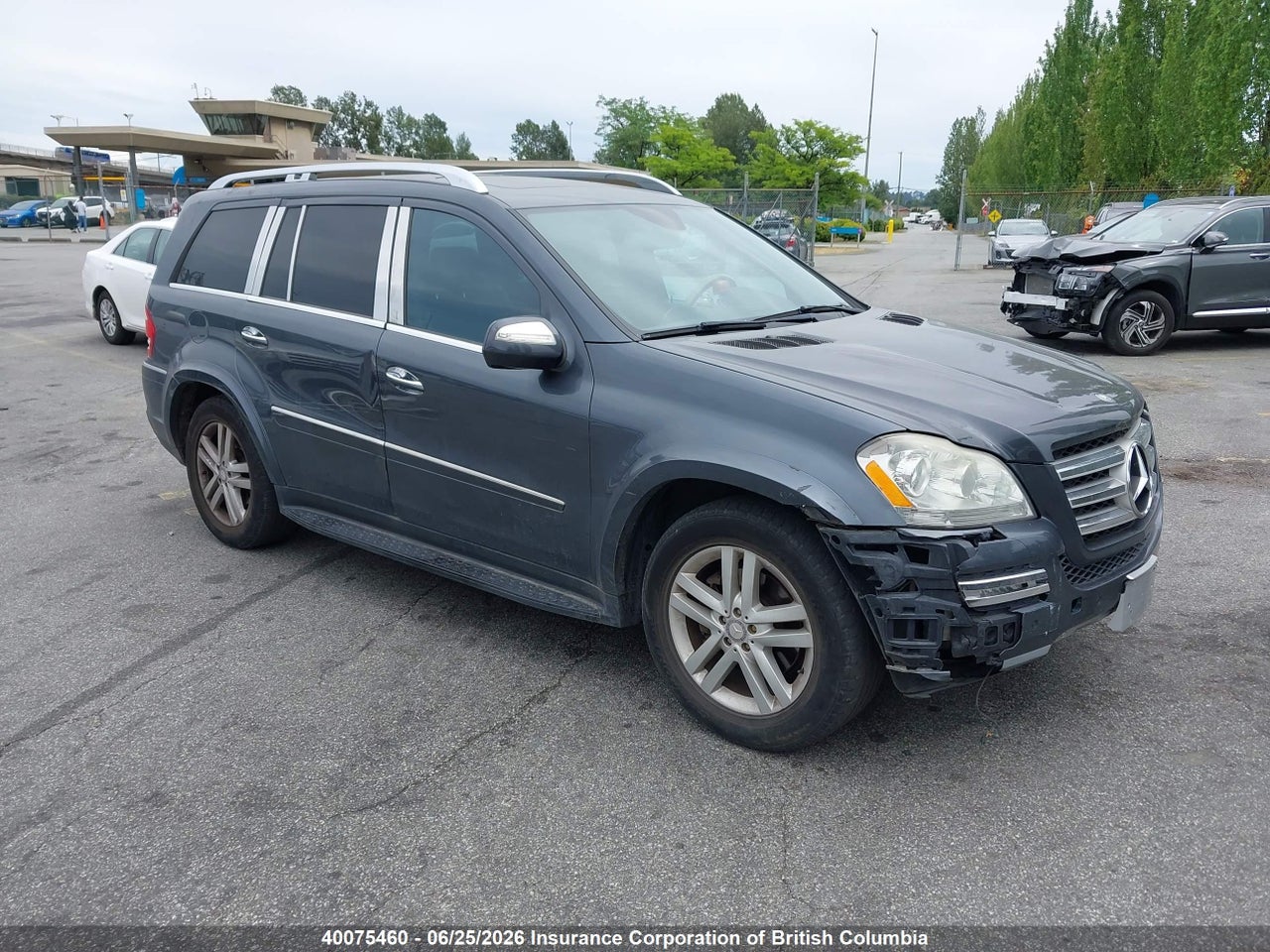 4JGBF8GE0AA584527 · 2010 MERCEDES BENZ GL 550 4MATIC