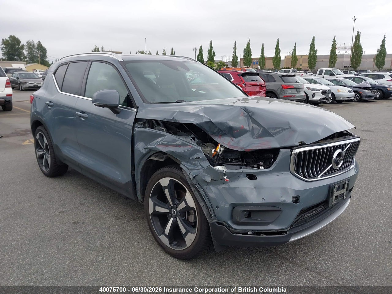 YV4162UL7M2612156 · 2021 VOLVO XC40