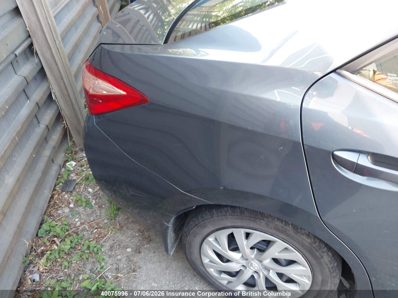 2T1BURHE4HC934374 · 2017 TOYOTA COROLLA L/LE/XLE/SE/XSE · 4/23