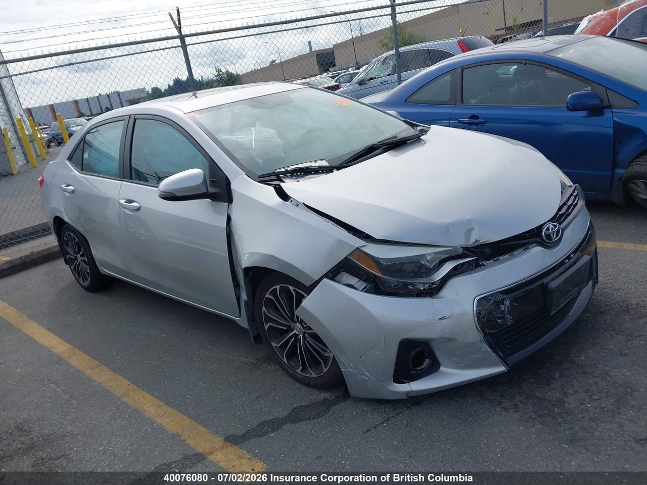 2T1BURHE8FC437261 · 2015 TOYOTA COROLLA L/LE/LE PLS/PRM/S/S PLS
