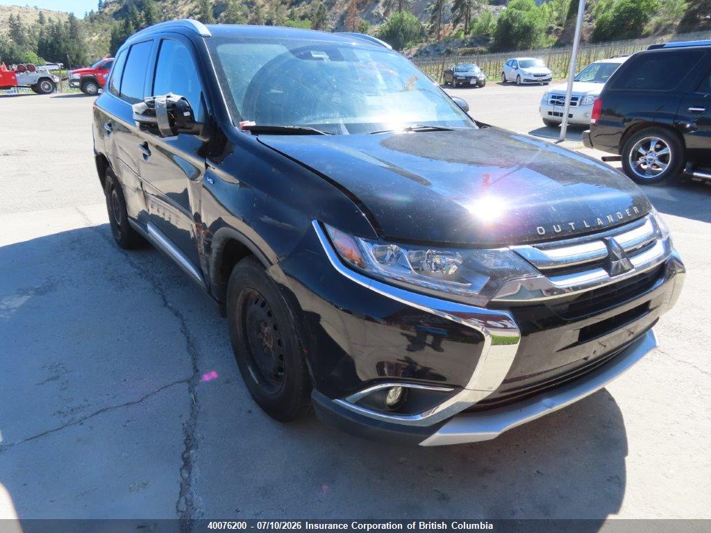 JA4JZ4AX6JZ600395 · 2018 MITSUBISHI OUTLANDER GT