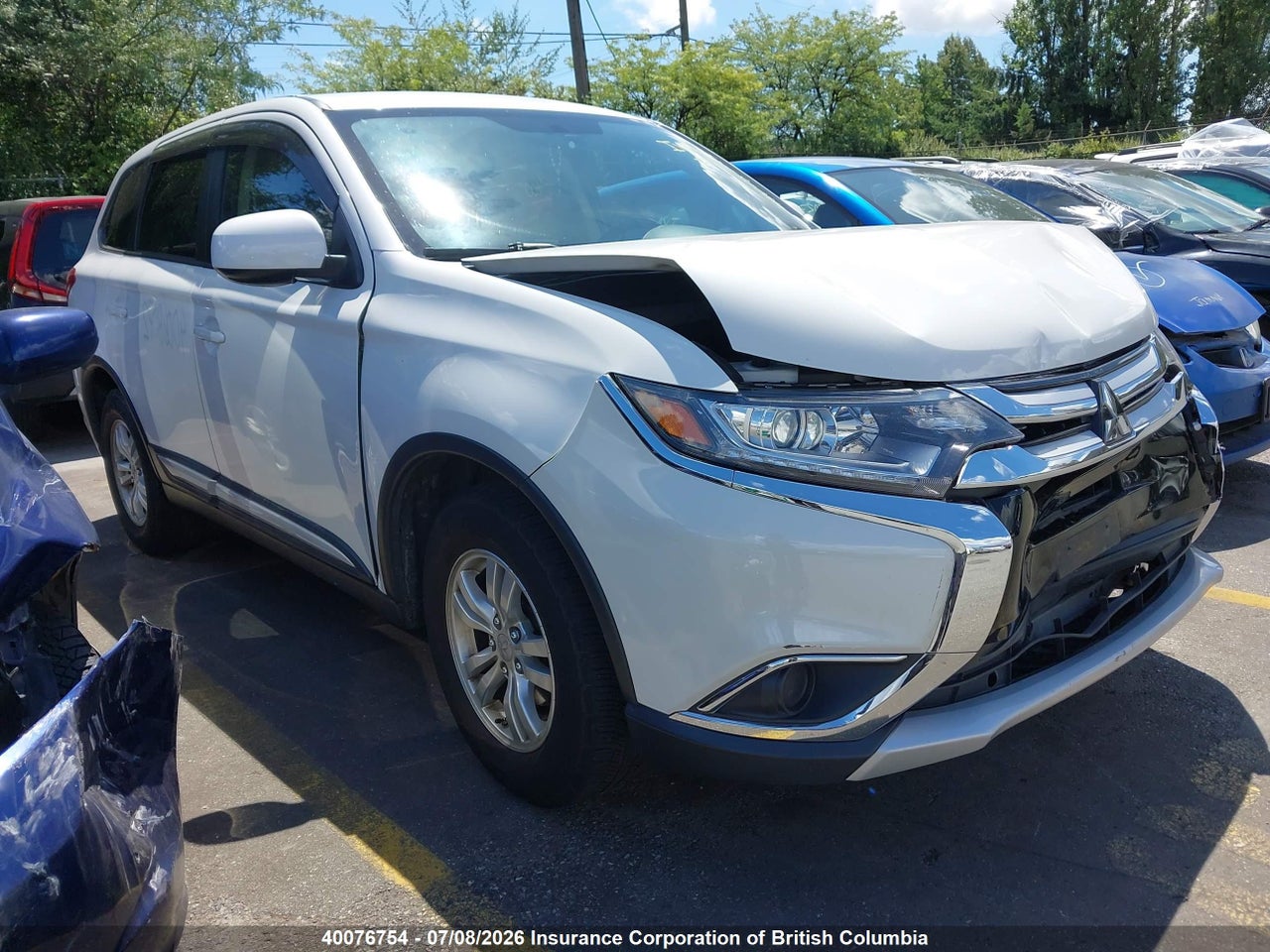 JA4AD2A36GZ601877 · 2016 MITSUBISHI OUTLANDER ES