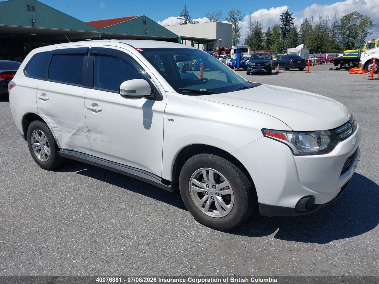 JA4JZ3AX4EZ605949 · 2014 MITSUBISHI OUTLANDER SE
