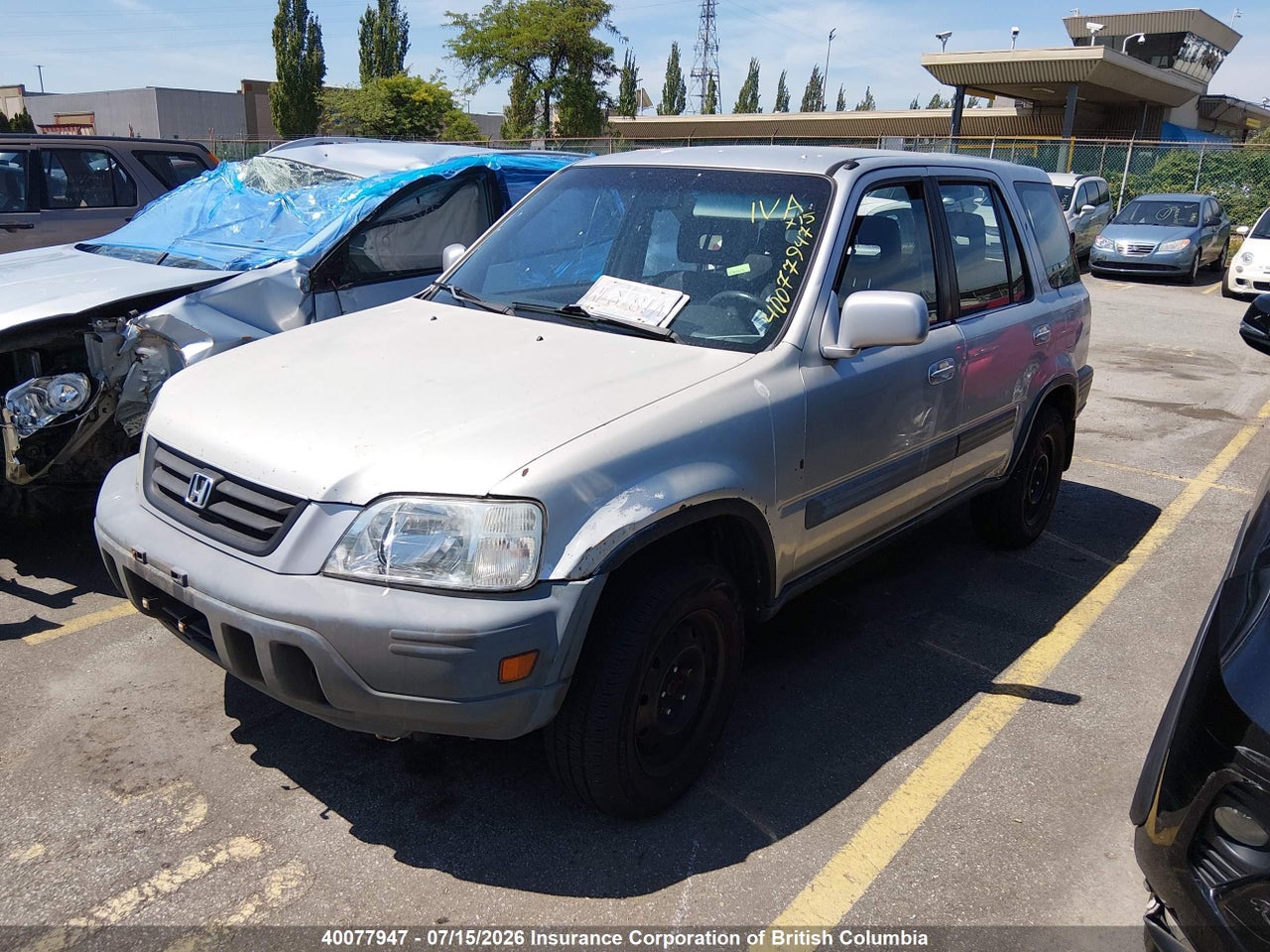 JHLRD1851YC801583 · 2000 HONDA CR-V EX · 2/22