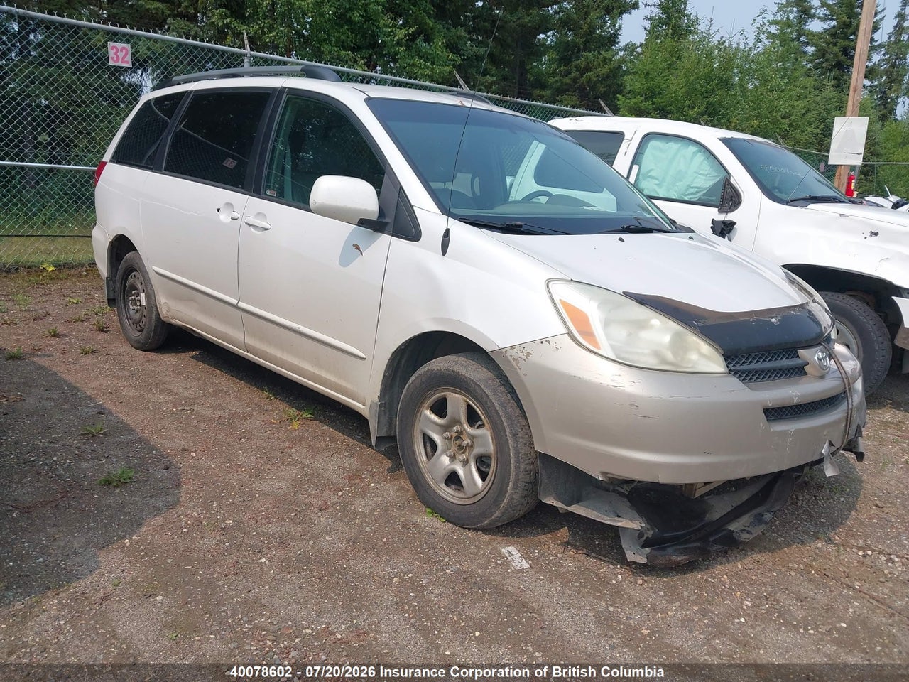 5TDZA23CX4S210470 · 2004 TOYOTA SIENNA CE/LE