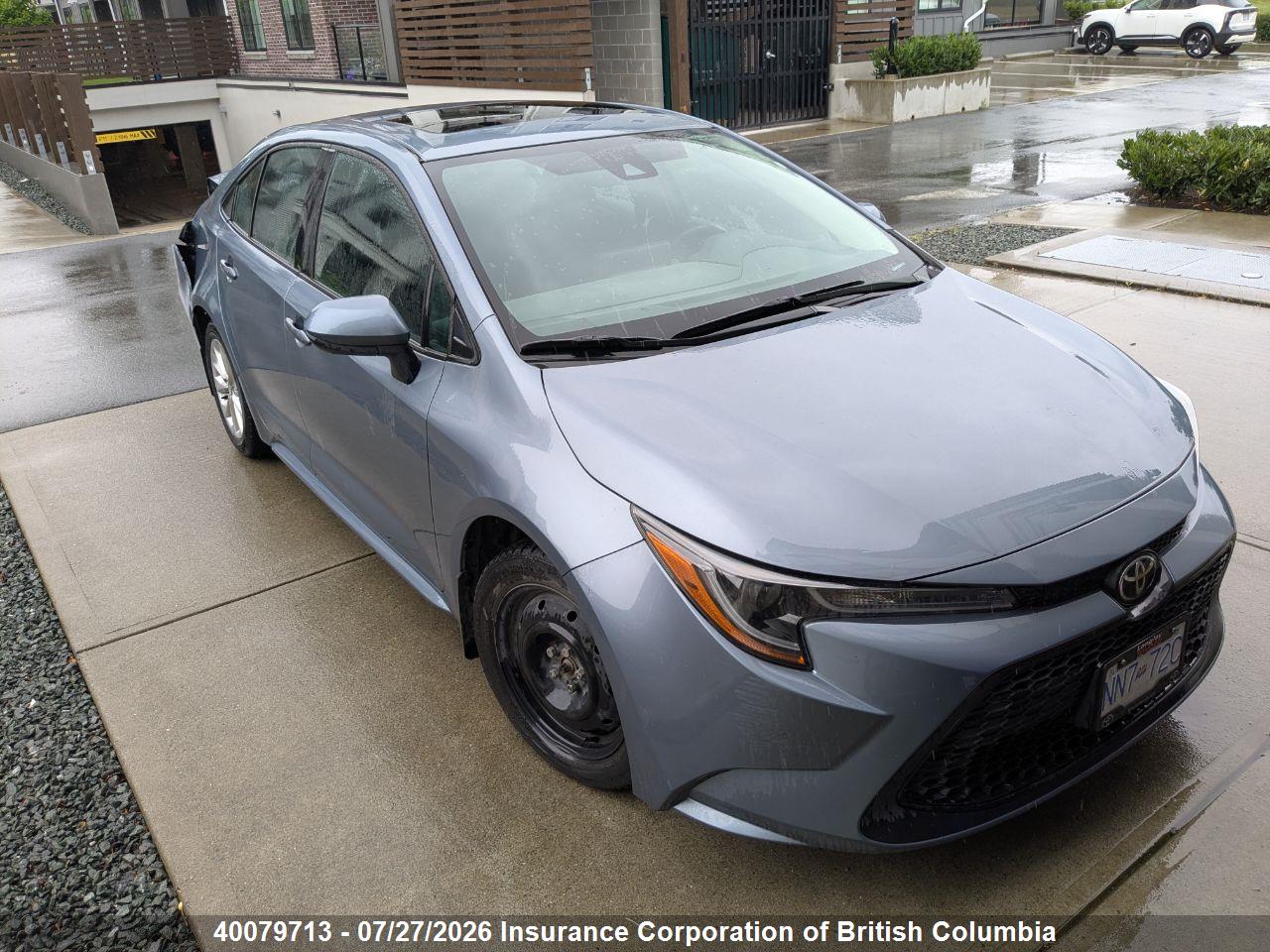 5YFBPMBE3NP315764 · 2022 TOYOTA COROLLA LE/XLE