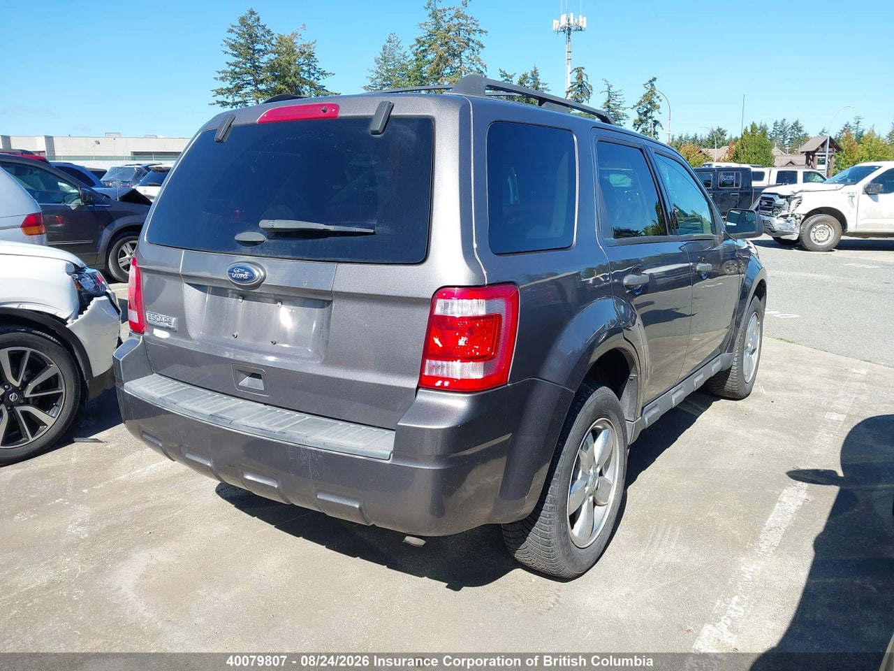 1FMCU0D72BKC14905 · 2011 FORD ESCAPE XLT · 4/17