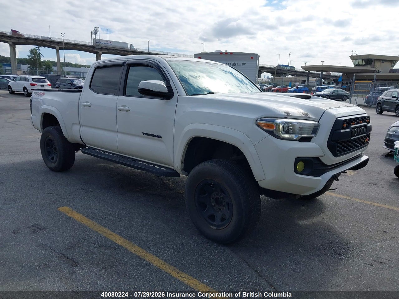 5TFDZ5BN8GX004697 · 2016 TOYOTA TACOMA DBL CAB/SR5/TRD SPORT/OR
