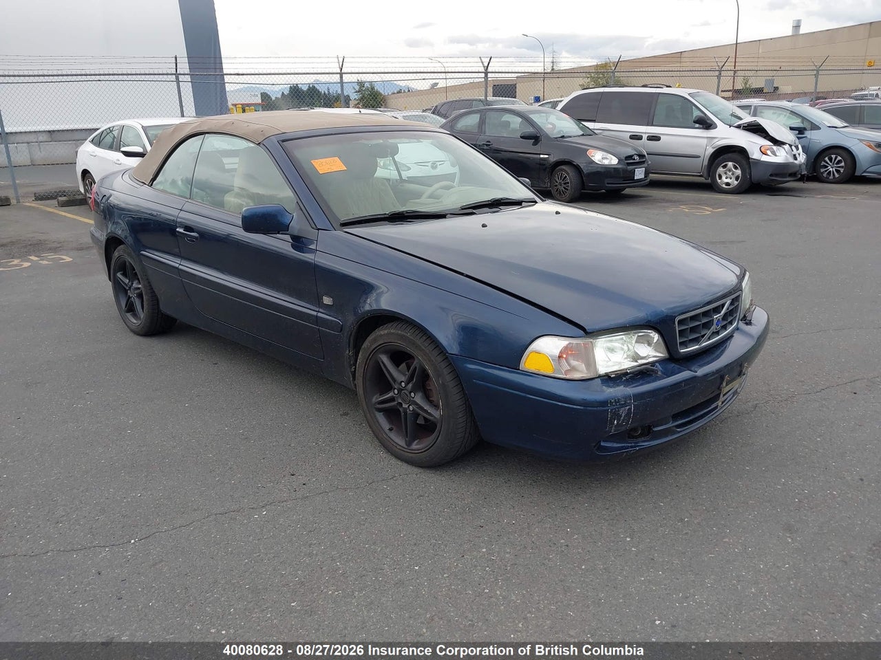 2004 VOLVO C70