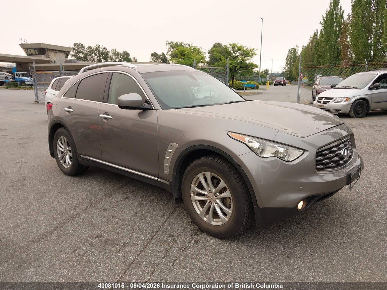 JNRAS18WX9M156825 · 2009 INFINITI FX35