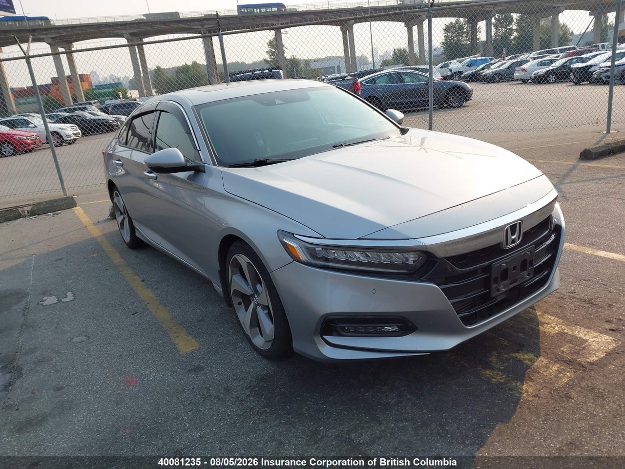 1HGCV2F99JA801605 · 2018 HONDA ACCORD TOURING