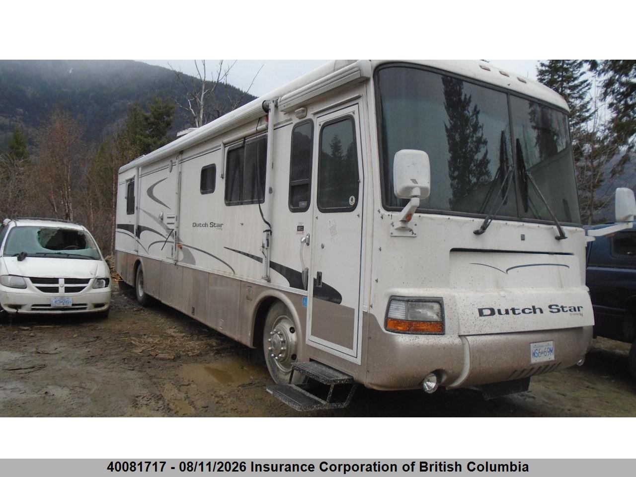 4UZAAHAK01CH94058 · 2001 FREIGHTLINER CHASSIS X LINE MOTOR HOME