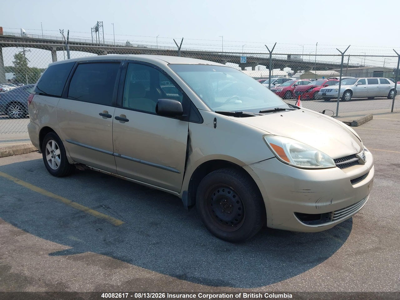 5TDZA29C24S187421 · 2004 TOYOTA SIENNA CE