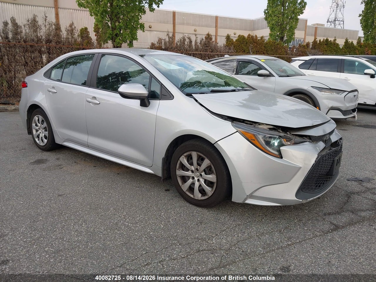 5YFBPMBE7MP237228 · 2021 TOYOTA COROLLA LE