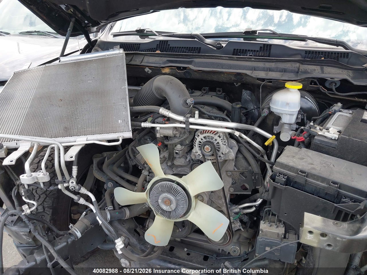 1C6RR7LT3MS557465 · 2021 RAM 1500 CLASSIC SLT · 10/22