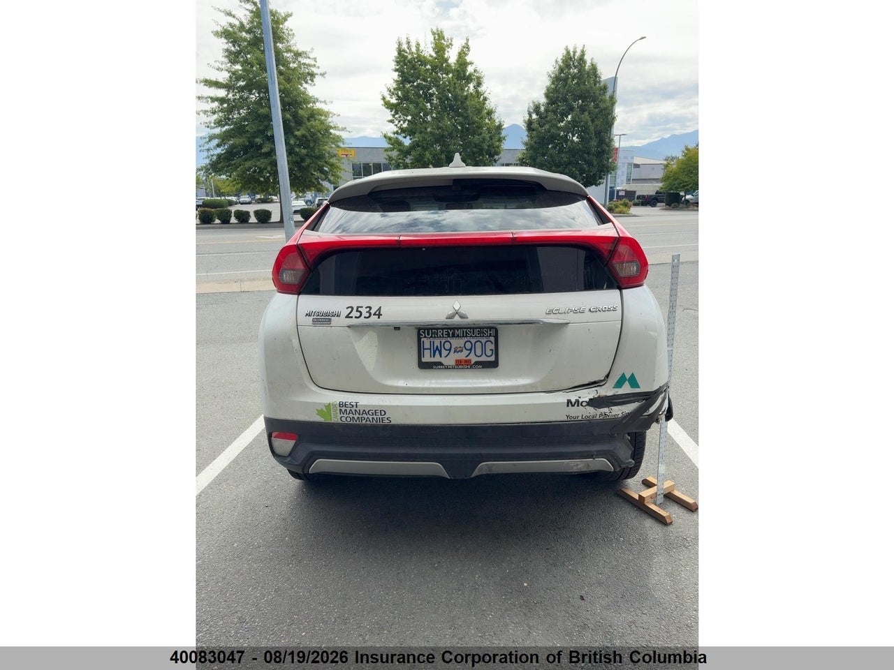 JA4AT3AA4JZ608700 · 2018 MITSUBISHI ECLIPSE CROSS ES · 12/12
