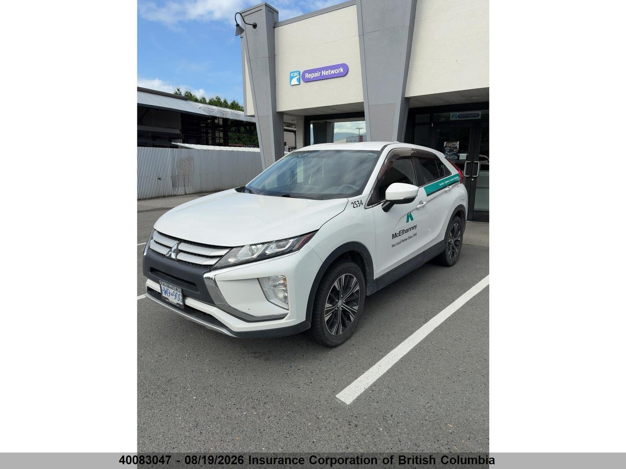 JA4AT3AA4JZ608700 · 2018 MITSUBISHI ECLIPSE CROSS ES · 2/12