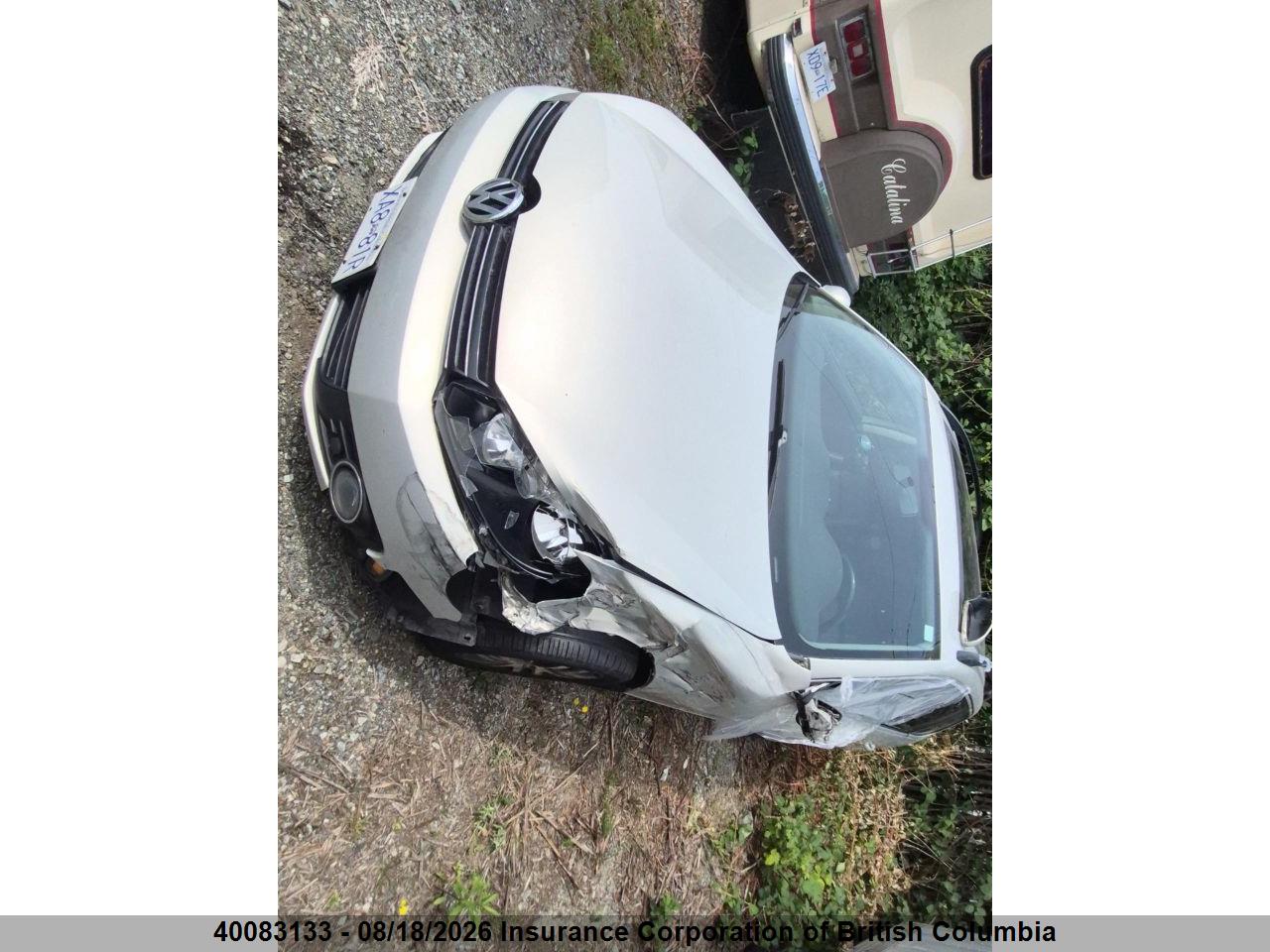3VWPL8AJ0BM708211 · 2011 VOLKSWAGEN GOLF