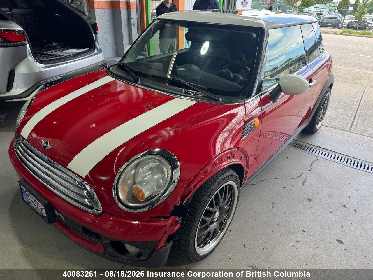 WMWMF33569TU70504 · 2009 MINI COOPER · 2/22